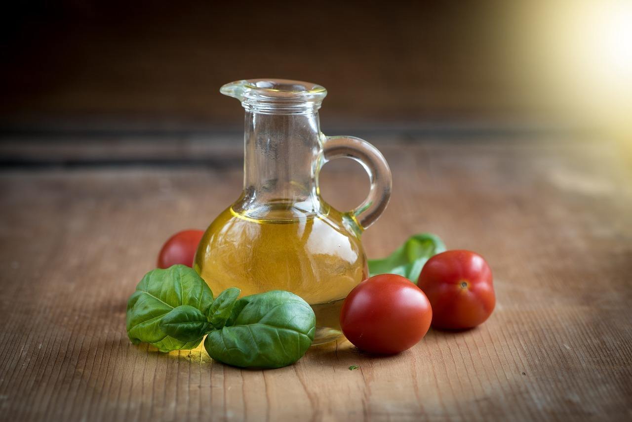 tomato basil olive oil