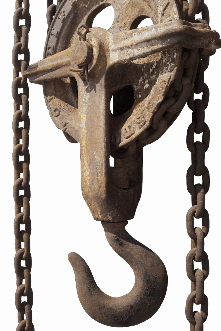 Heavy chain links under tension