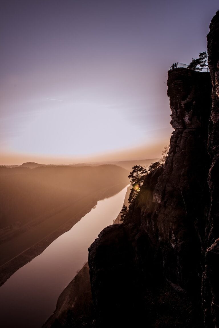 High ground above the treeline