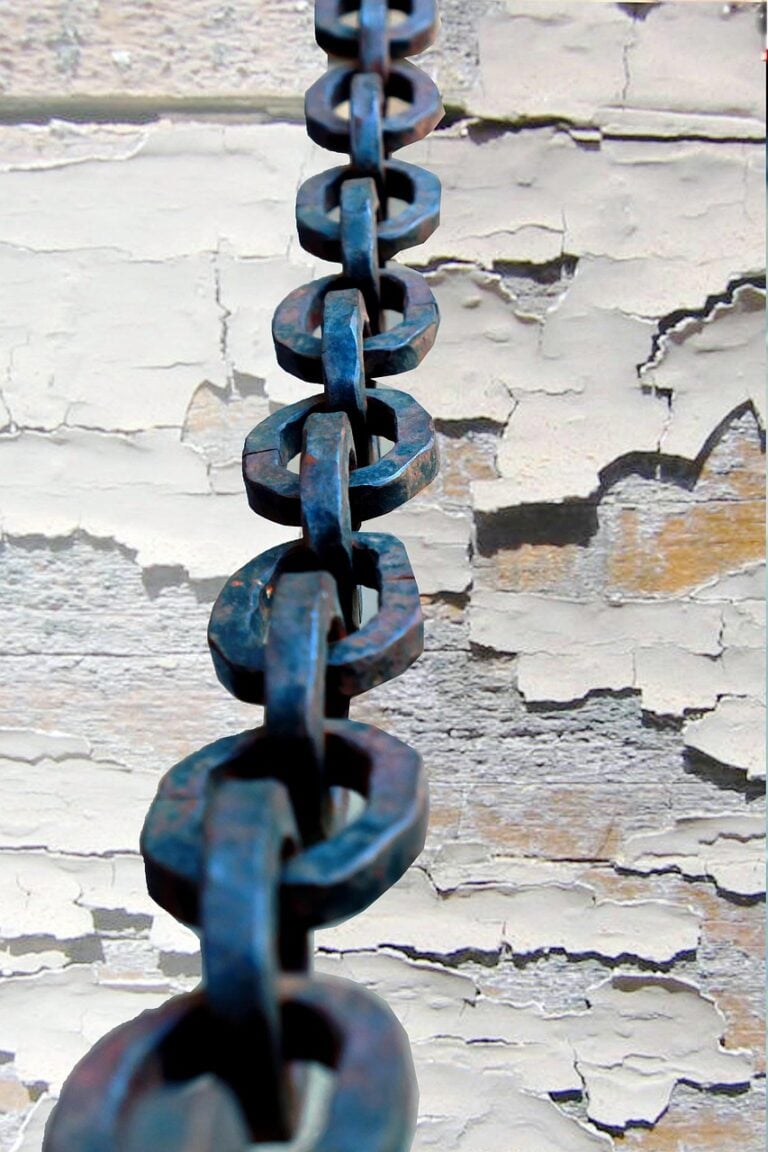 Thick steel chain pulled taut