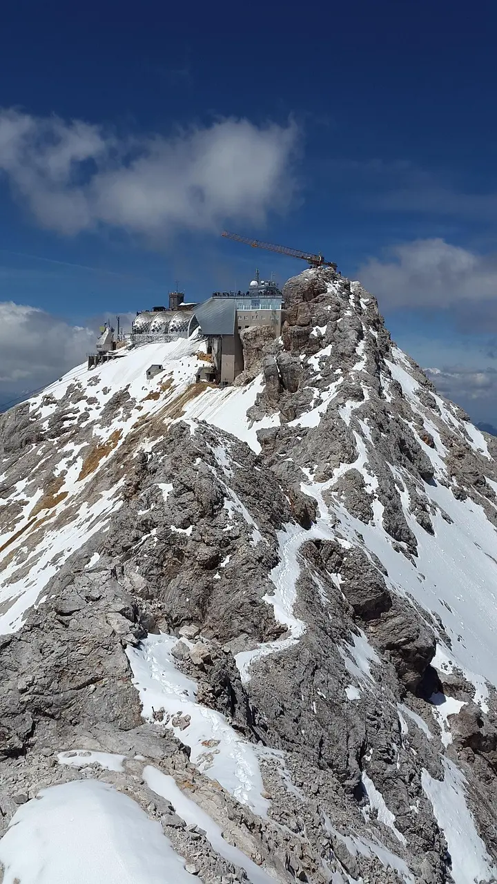High ground above the treeline