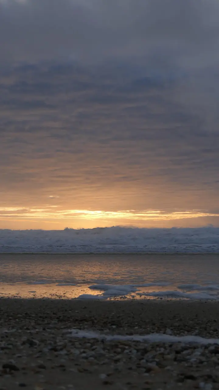 Swell rolling in against the coast
