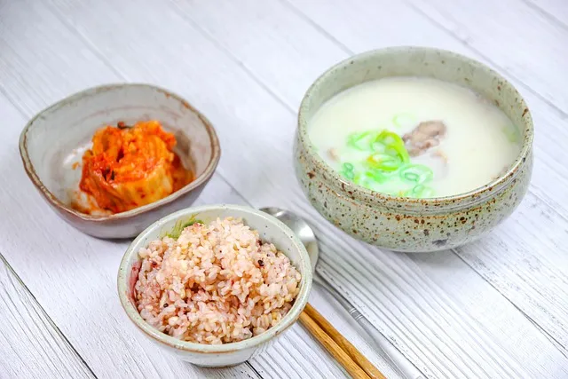 Bone Broth for Gut Health: Evidence vs Hype
