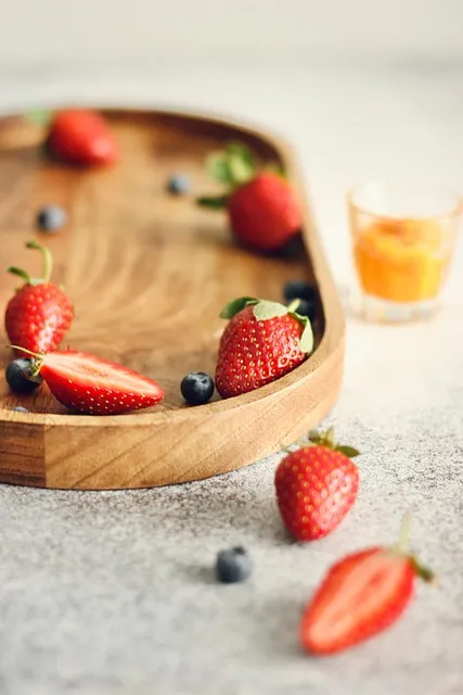 strawberries, berries, blueberries, sweet, healthy, nutrition, breakfast
