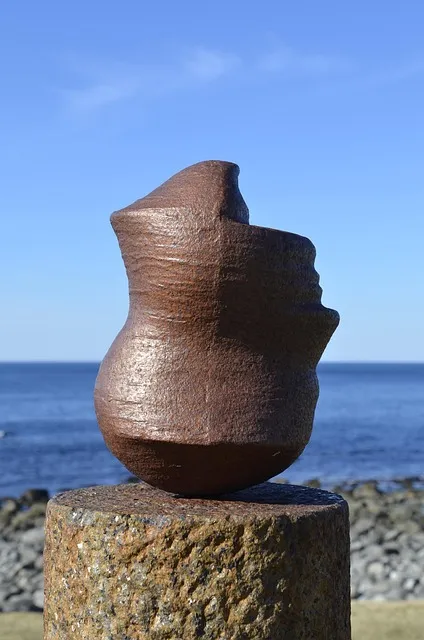 philosophical stone head sculpture representing Marcus Aurelius Meditations