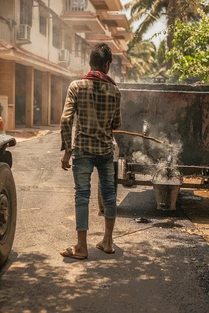 india, asphalt, construction worker, builder