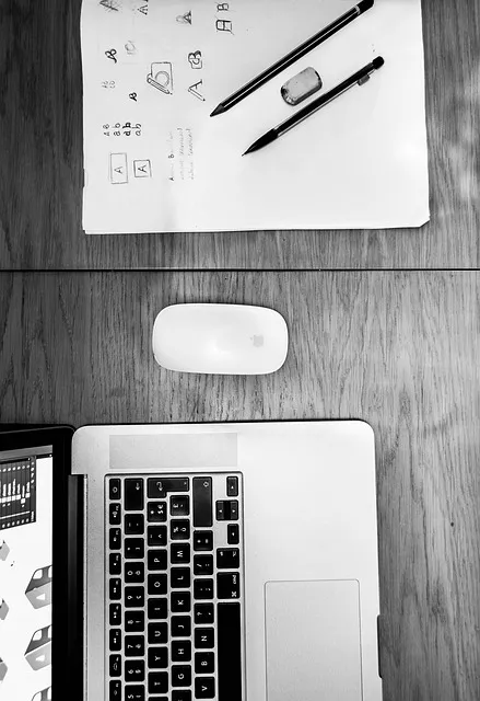 person working at a clean organized desk applying structured time-blocking