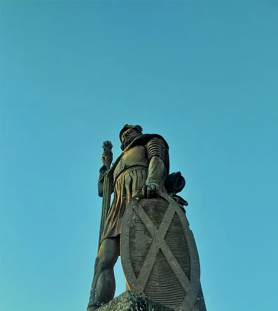 william wallace, statue, scottish borders, scotland, blue border, william
