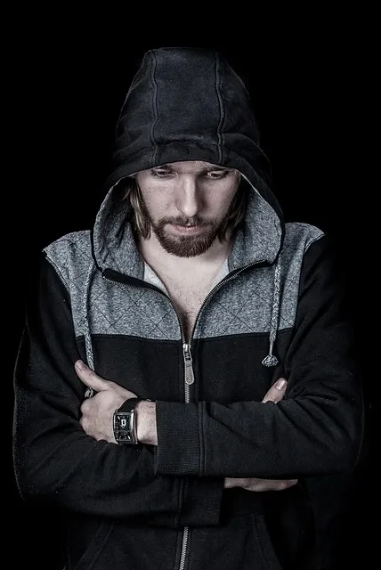 The autonomic readout that produces closed defensive body language from a