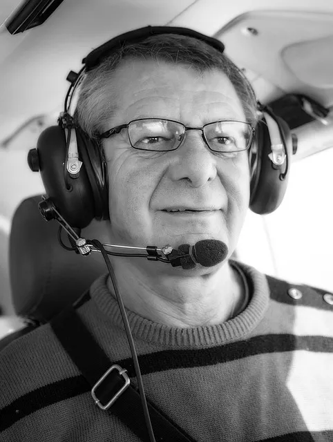 Fighter pilot making rapid observe-orient-decide-act decisions