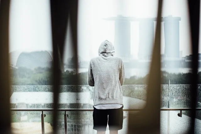 Anxious Attachment in Men: Why You Push Away