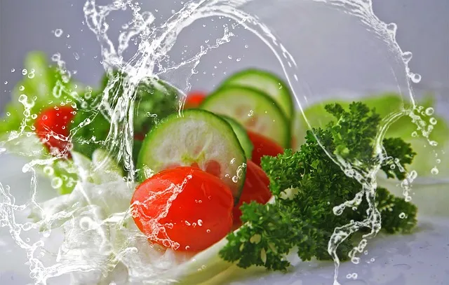 meal, salad, cucumbers, food, leaves, tomatoes, mixed, water, fresh,