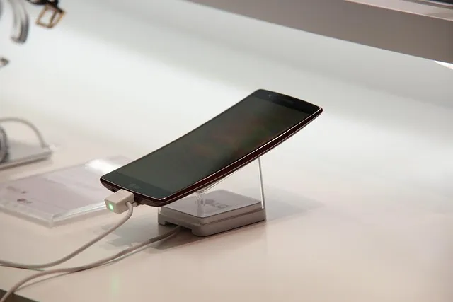 lg, lg g flex 2, flex, smartphone, flexibile smartphone, mobile phone,