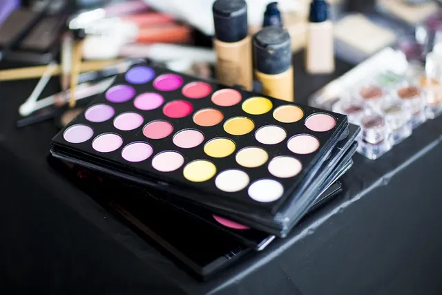 colors, makeup, cosmetic, fashion, beauty, feminine, brush, blush, tool,