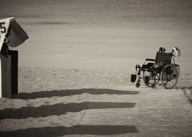 wheelchair, abandoned, mobility, rehabilitation, parked, empty, nobody,