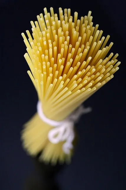 pasta, spaghetti, bundle, raw, food, italian, cuisine, ingredient, uncooked,