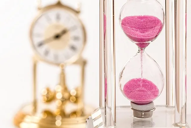 hourglass, clock, time, deadline, hour, rush, hurry, minute, late, seconds,