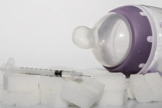 diabetes, diabetes with toddler, diabetes in infant, insulin syringe,