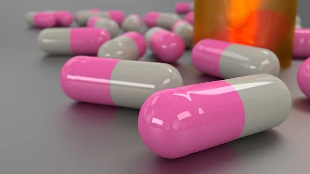 pill, medicine, capsule, pain, antibiotic, medication, prescription, health,