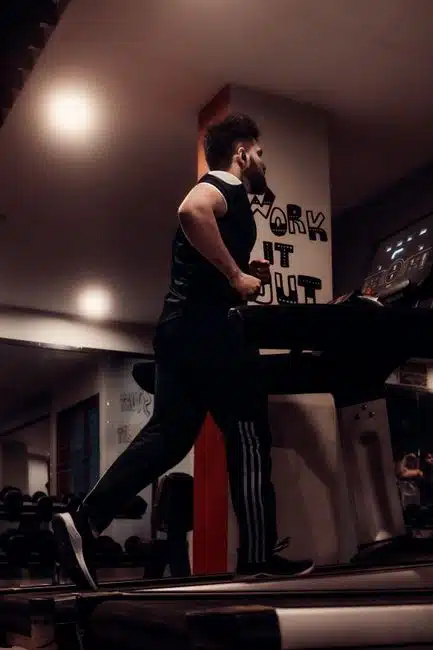 STANDING DESK VS TREADMILL DESK: WHAT THE RESEARCH AND REAL-WORLD EXPERIENCE SHOW