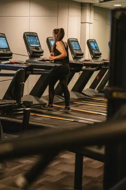 WHAT IS TREADMILL DESK?