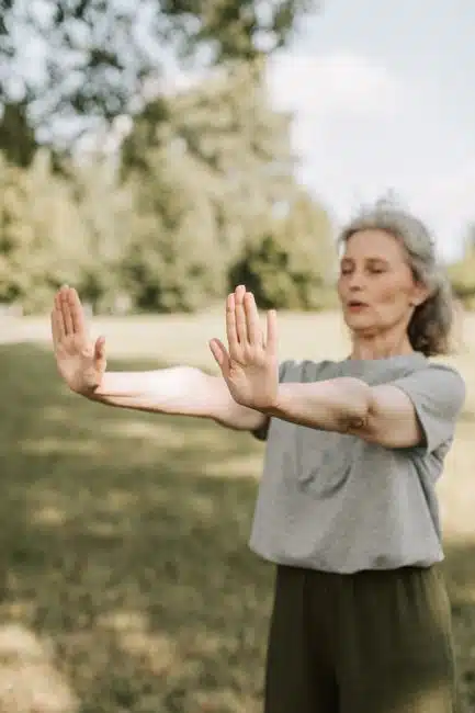 YOGA VS TAI CHI: BREAKING DOWN THE REAL DIFFERENCES